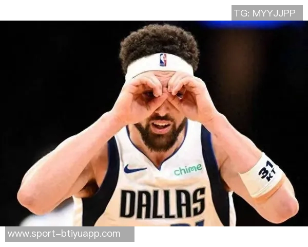 克莱汤普森状态回暖四冠分卫再现神勇下半场三分雨连中六记 克莱汤普森状态回暖四冠分卫再现神勇下半场三分雨连中六记